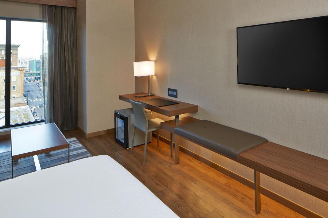 Ac Hotel By Marriott Minneapolis Downtown Extérieur photo