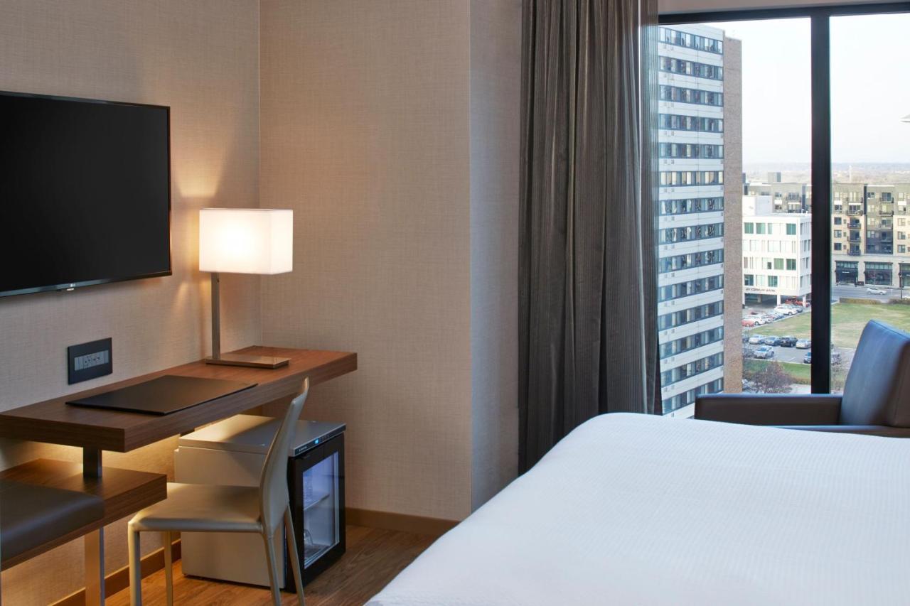 Ac Hotel By Marriott Minneapolis Downtown Extérieur photo