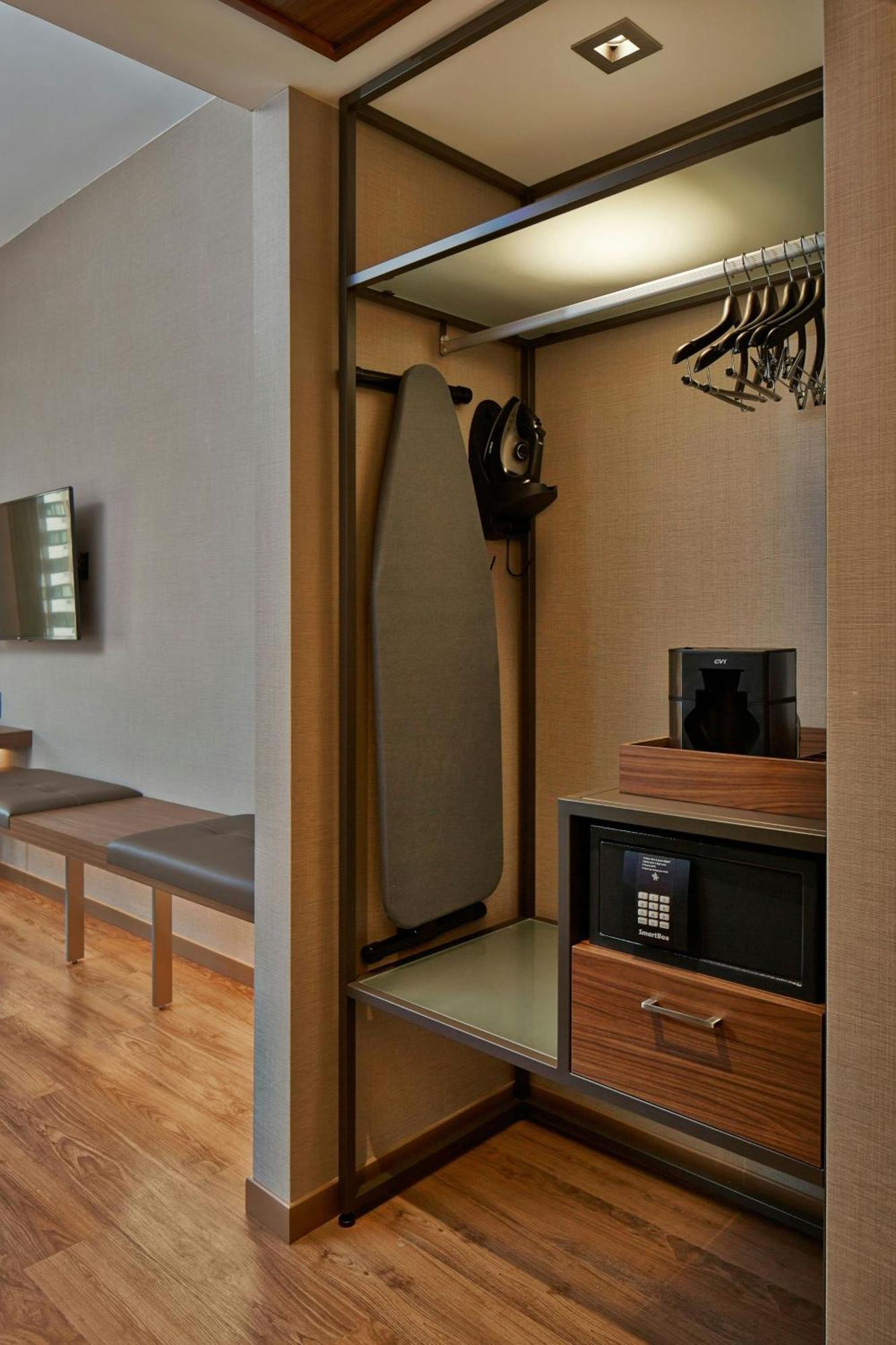 Ac Hotel By Marriott Minneapolis Downtown Extérieur photo