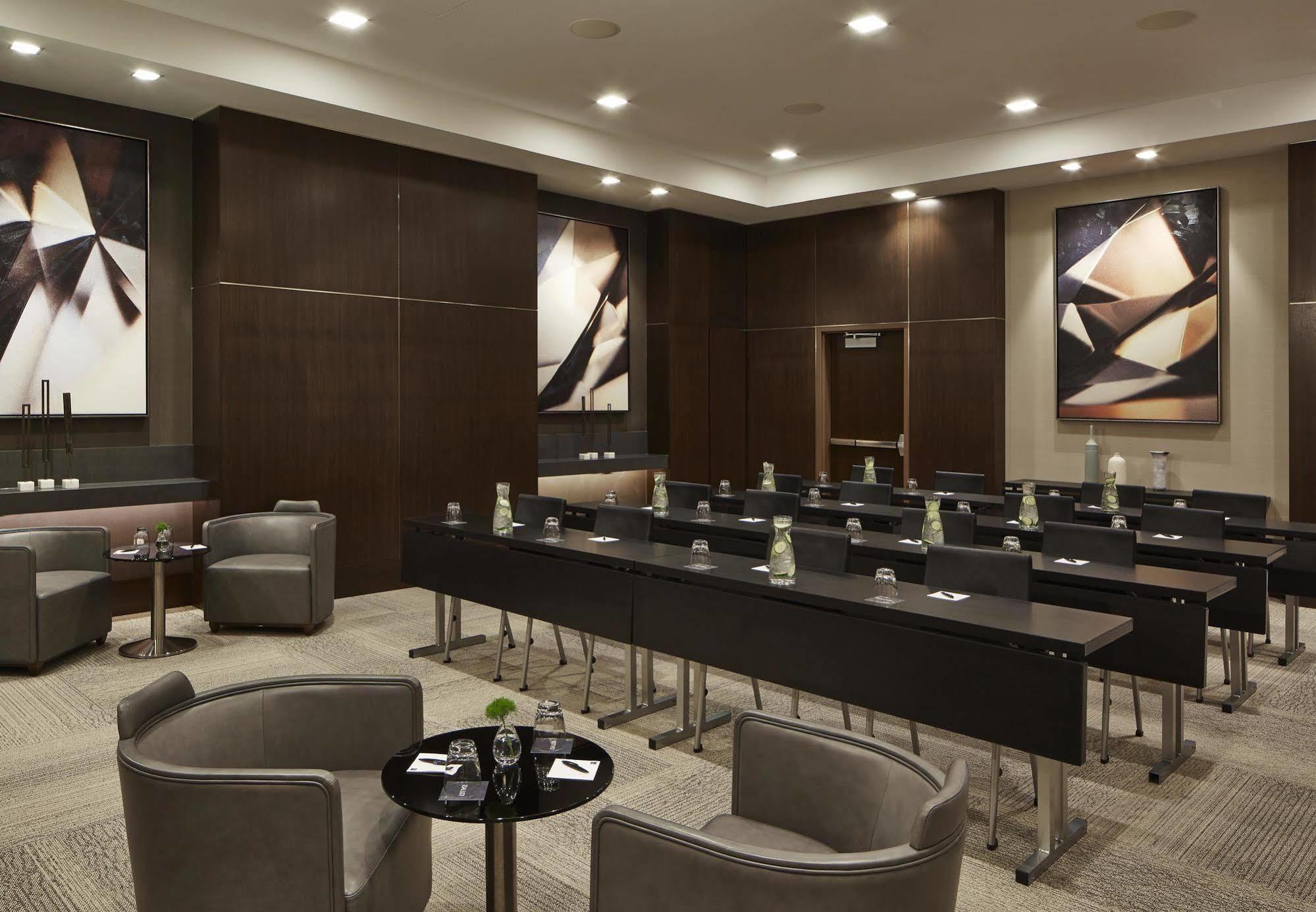 Ac Hotel By Marriott Minneapolis Downtown Extérieur photo