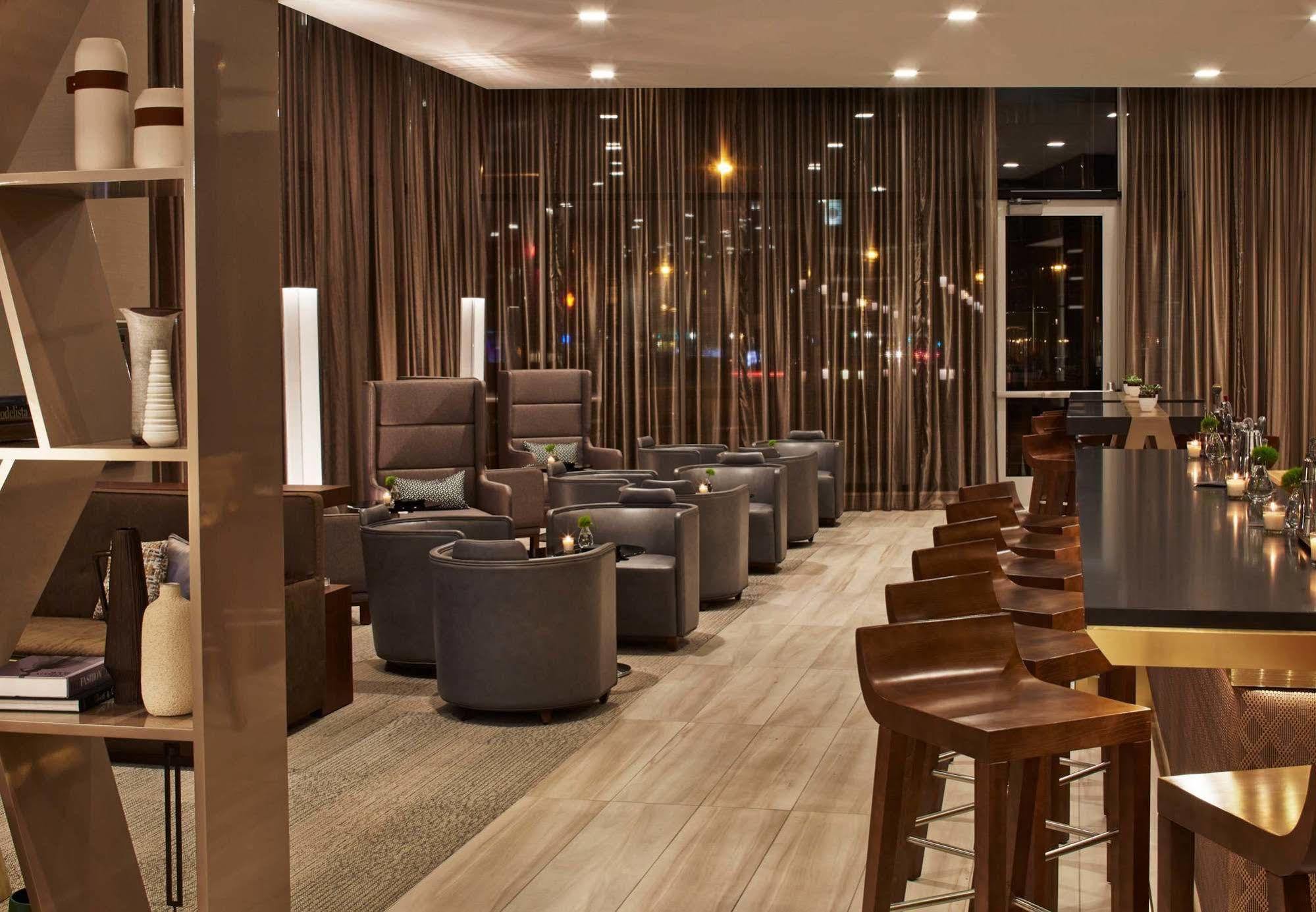 Ac Hotel By Marriott Minneapolis Downtown Extérieur photo